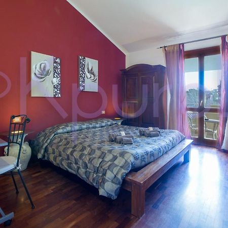 Le Api Hotel Cagliari Bagian luar foto