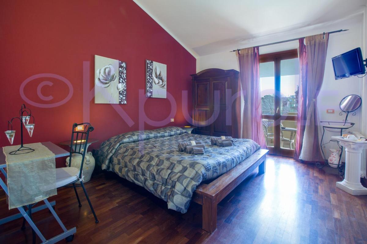 Le Api Hotel Cagliari Bagian luar foto